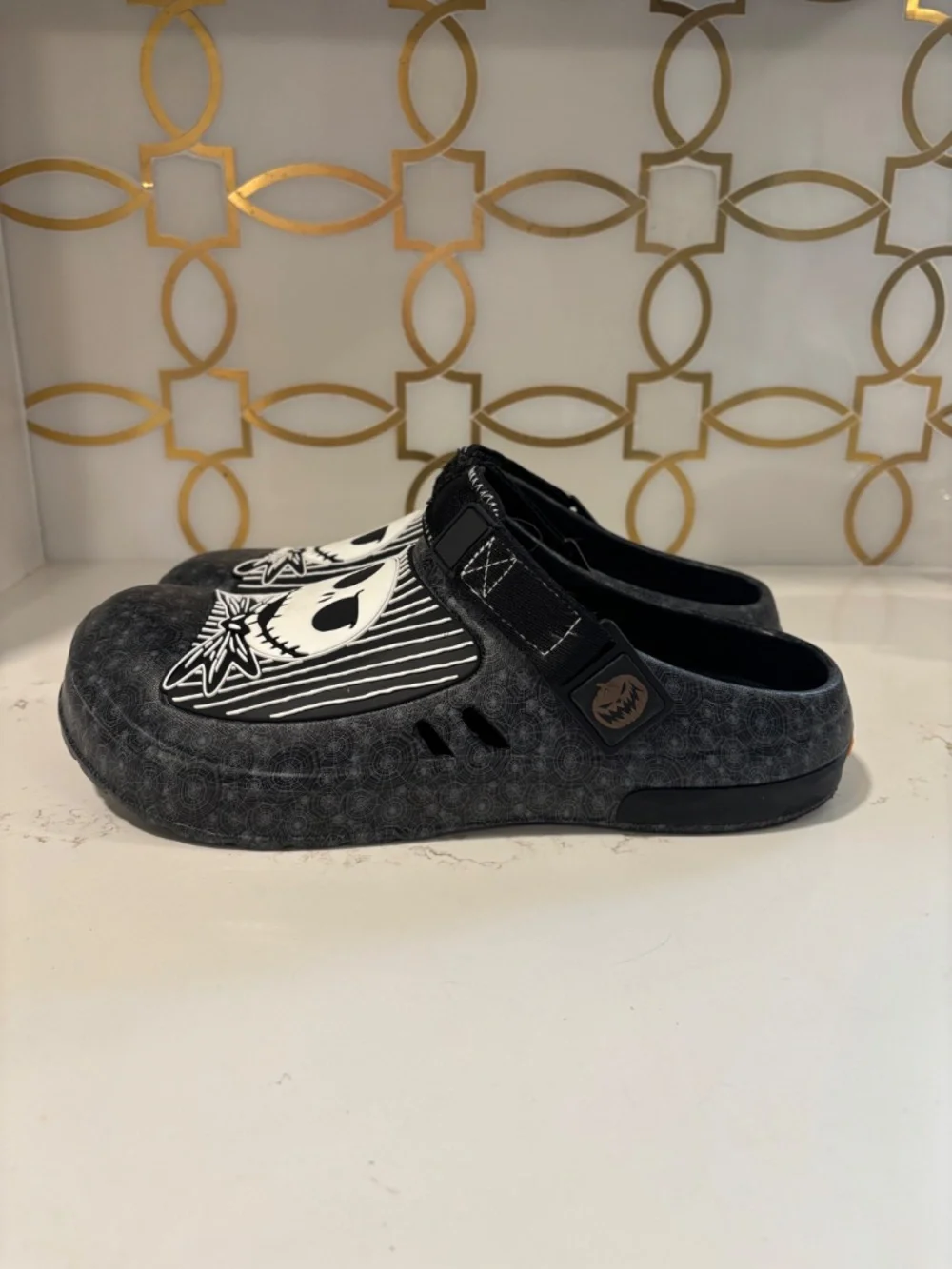 Disney Tim Burton's Nightmare Before Christmas Mens Clog Sandals Ground Up Sz 13 - Picture 3 of 9